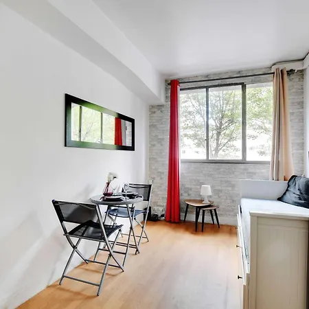 Cosy Bright 2p Studio Just Outside Paris Levallois-Perret
